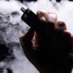 Australia prohibirá la importación de cigarrillos electrónicos desde el 1 de enero Australia prohíbe importación de vapeadores desechables