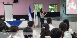 Foto: Feria universitaria sobre VIH Nicaragua / TN8