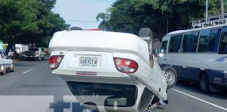 Foto: Vuelco de vehículo en la Carretera a Masaya, jurisdicción Managua / TN8