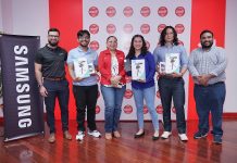 Foto: Claro premia a ganadores del concurso: “Smart Report”/Cortesía