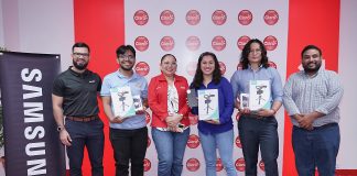 Foto: Claro premia a ganadores del concurso: “Smart Report”/Cortesía
