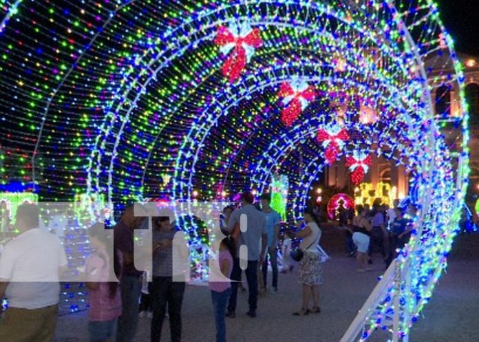 1 Foto: Ambiente de paz y tranquilidad a lo largo de la Avenida Bolívar a Chávez en Managua / TN8