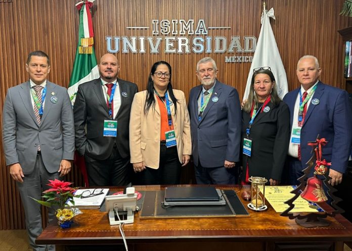 Foto: Nicaragua recibe la presea internacional 