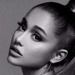 Ariana Grande está de vuelta en el estudio y sus fans especulan con la llegada de su séptimo disco Foto: Ariana Grande está de vuelta en el estudio y sus fans especulan con la llegada de su séptimo disco/Cortesía