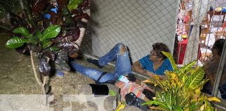 Joven motociclista sufre accidente tras perder el control en Juigalpa