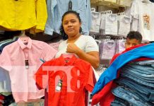 Foto: Todo un éxito las Noches de Compras desde el mercado de Granada / TN8