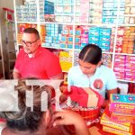 Fuerte actividad económica en mercados y puestos de pólvora de Nicaragua Foto: Fuerte actividad económica en mercados y puestos de pólvora de Nicaragua /Tn8