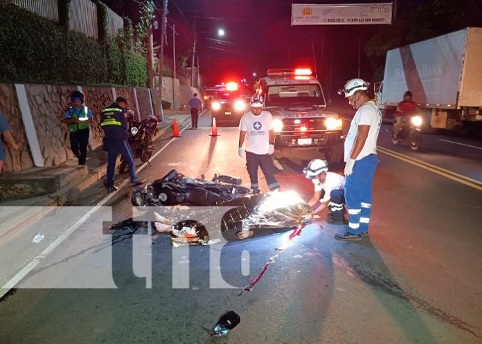 Motociclista pierde la vida al impactar contra un camión en Carretera Sur, Managua