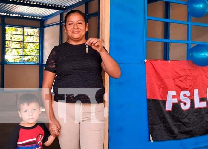Foto: Entregan 11 viviendas solidarias en Jinotepe, Carazo / TN8