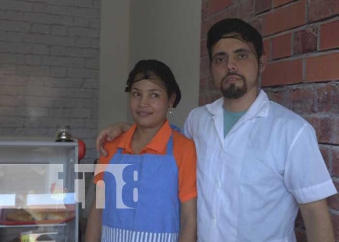 1 ¡Historia de superación! Un nicaragüense y una colombiana triunfan en Rivas