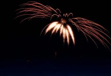 Nagaoka, Japón, Deslumbra con el Fuego Artificial Más Grande del Mundo