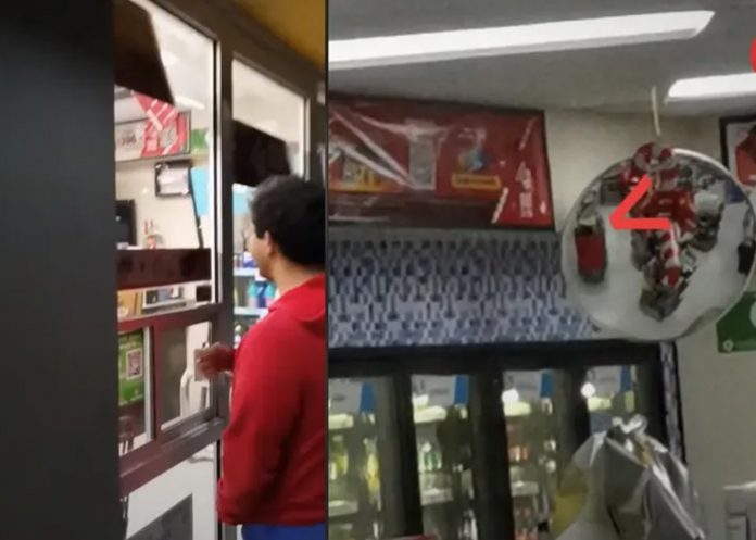 ¿Te representa? Trabajador se esconde para evitar atender a clientes