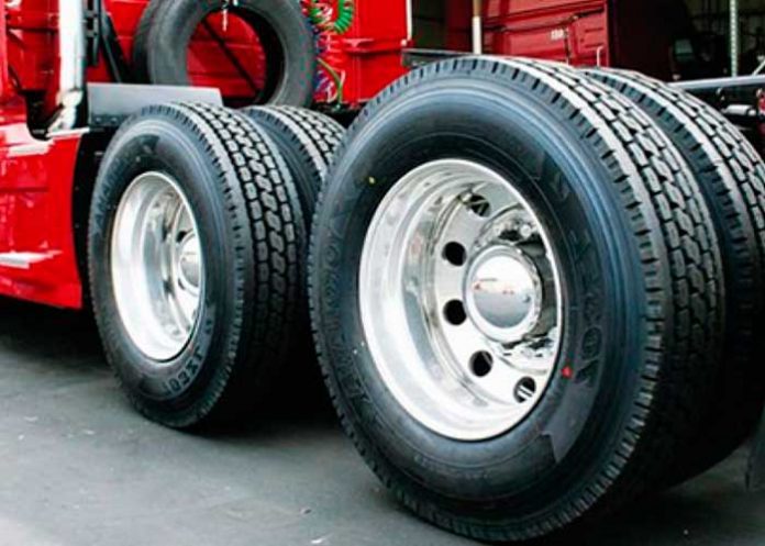 2 Foto: Madre presencia la muerte de su hijo bajo las pesadas llantas de una rastra en Managua / TN8