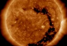 NASA descubre un agujero en el sol ¿afectará al clima espacial? NASA descubre fenómeno solar