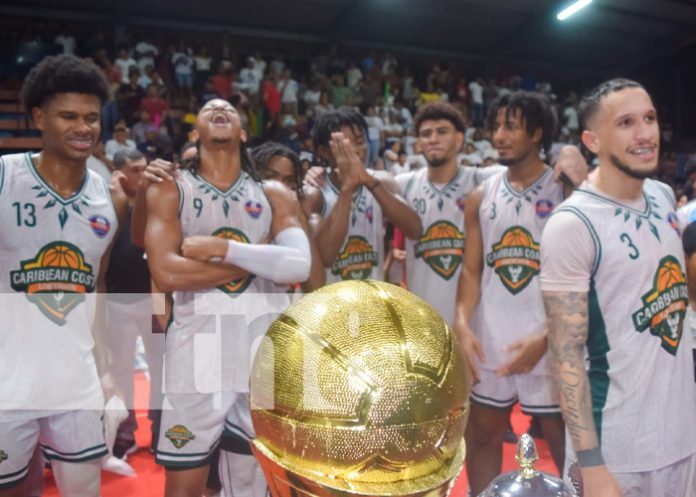 Foto: Costa Caribe Campeón de la Liga Superior de Baloncesto / TN8