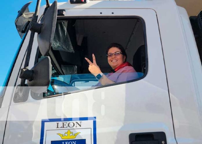 3 Foto: Gobierno Municipal en León Adquiere Nuevas Maquinarias / TN8