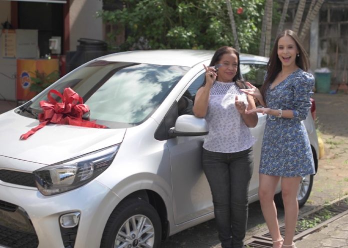 Jugó y ganó un carro kia picanto 2024 con Loto