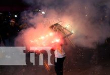 Espíritu navideño se apoderó de los leoneses Foto: Espíritu navideño se apoderó de los leoneses / TN8