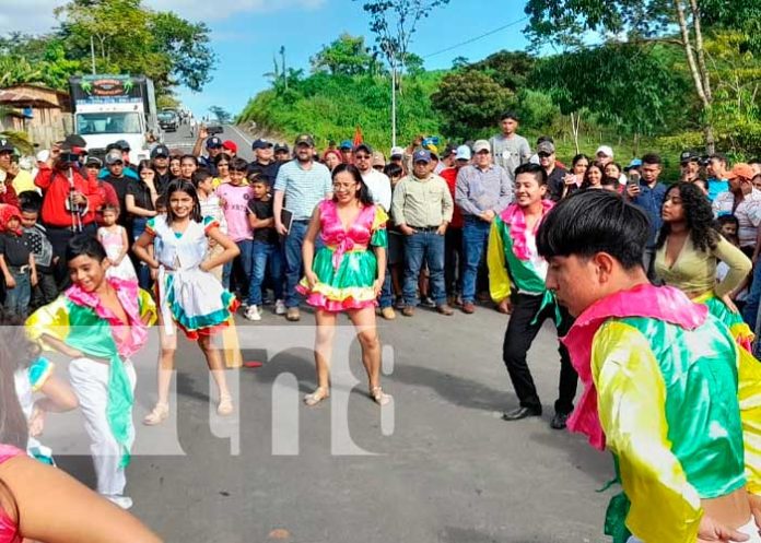 4 Foto: Inauguran 22 kilómetros de carretera asfaltada en Paiwás / TN8