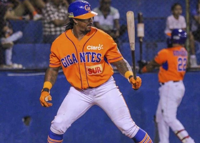 Francisco Peguero comanda uno de los lideratos de la LBPN