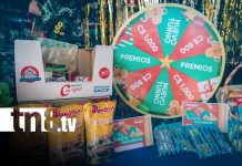 Comerciantes del Mayoreo reciben con alegría la¨Ruleta Navideña¨ de crónica TN8 Comerciantes del mercado Mayoreo cargados de premios