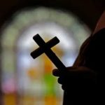 Reporte afirma que 2.056 menores fueron víctimas de abusos sexuales en España 2.056 víctimas de abusos en la Iglesia católica en España