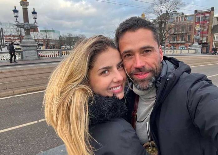 Las redes estallan por rumores de embarazo de Michelle Renaud