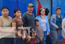 Don Regino y Doña Esmeralda reciben vivienda digna en Carazo Foto: Nueva vivienda para una familia en La Paz de Carazo / TN8