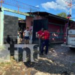 Foto: Incendio de una moto en una vivienda de Chinandega / TN8