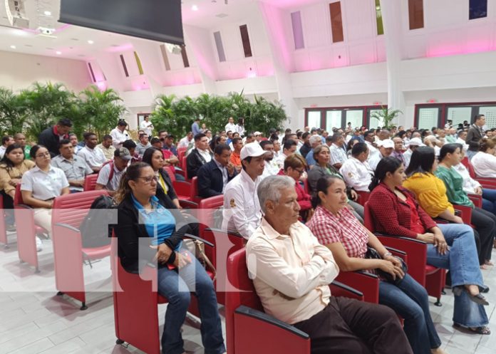 inaf-11 Foto: Congreso forestal en Nicaragua con el INAFOR / TN8