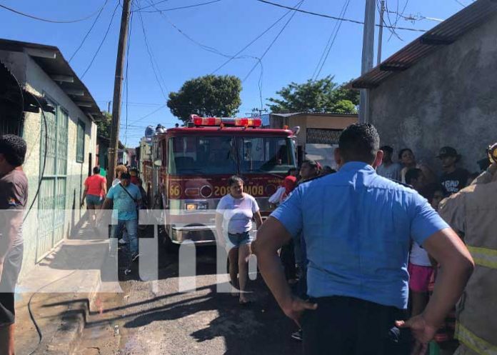 Foto: Voraz incendio en una vivienda de Managua / TN8