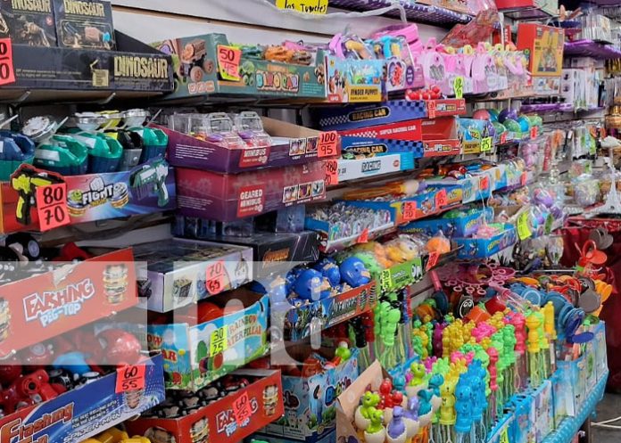 Foto: Gran variedad de productos en el Mercado Oriental / TN8