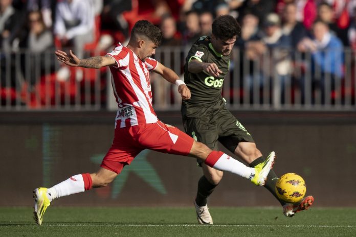FBL-ESP-LIGA-ALMERIA-GIRONA Girona lider provisional tras empatar con Almería