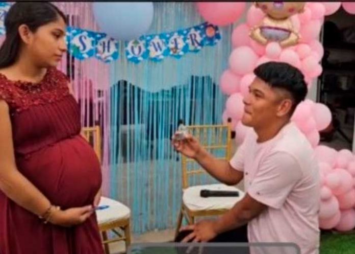 1 Foto: Propuesta de matrimonio termina mal  /cortesía