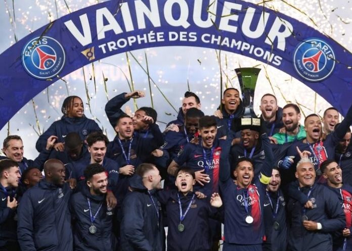 1 El PSG conquista la Supercopa francesa tras vencer 2-0 al Toulouse/