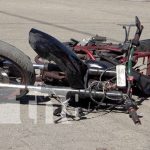 Se autoprésta motocicleta y provoca fuerte accidente en intersección capitalina/Tn8