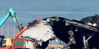 Explota en mero vuelo la puerta de un avión de la aerolínea Alaska Airlines