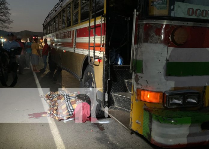 Ayudante de bus pierde la vida tras ser arrollado por la unidad en Tipitapa