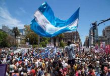 Argentina: ‘¡No al ajuste y a la pérdida de derechos sociales!’ Foto: Jornada de protestas en Argentina /cortesía
