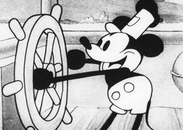 Foto: ¡De ratón encantador a pesadilla! Mickey Mouse se desata en el cine de terror/Cortesía