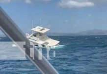 Naufragio frente a San Juan del Sur: Pescadores salvan a tripulantes en Rivas Naufragio frente a San Juan del Sur: Pescadores salvan a tripulantes en Rivas