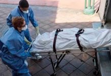Acusados en Kansas, Estados Unidos por mantener un cadáver en casa por 6 años Acusados en Kansas, Estados Unidos por mantener un cadáver en casa por 6 añosen Estados Unidos por mantener un cadáver en casa, para cobrar su pensión