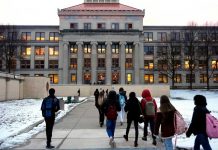 Estados Unidos: Tres estudiantes abusan de una niña con discapacidad intelectual Estados Unidos: Tres estudiantes abusan de una niña con discapacidad intelectual