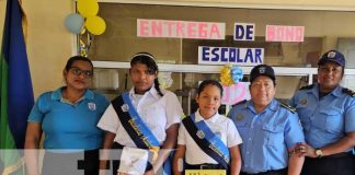 Foto: Hijos de funcionarios del Ministerio del Interior reciben paquetes escolares en Bilwi y Waspam / TN8