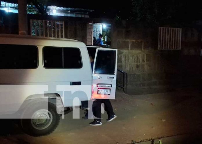 1 Foto: Autoridades investigan muerte de una anciana encontrada en su hogar en las Américas 1/TN8