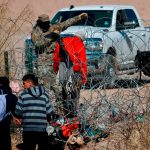 Foto: Texas continuará trasladando migrantes "Hasta que Biden asegure la frontera"/Cortesía