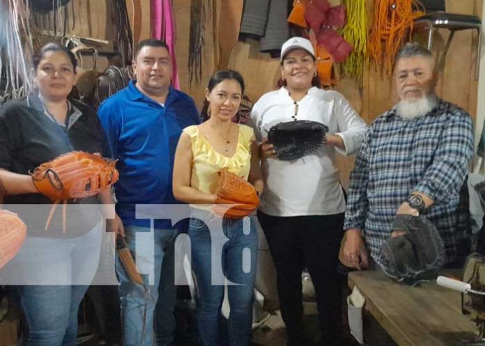 Ministra de Economía Familiar visita emprendimientos en Nandaime