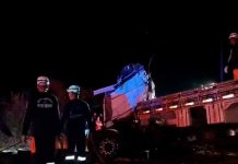 Como «chatarra» terminó un bus turístico de Brasil donde murieron al menos 24 personas Foto: Impactante accidente en Brasil /cortesía
