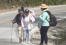 Cientos de fieles caminan hacia el Sauce para cumplir promesas al Señor de Esquipulas Foto: Cientos de fieles caminan hacia el Sauce para cumplir promesas al Señor de Esquipulas/TN8