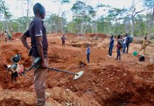 21 muertos en Tanzania deja el derrumbe de una mina de oro